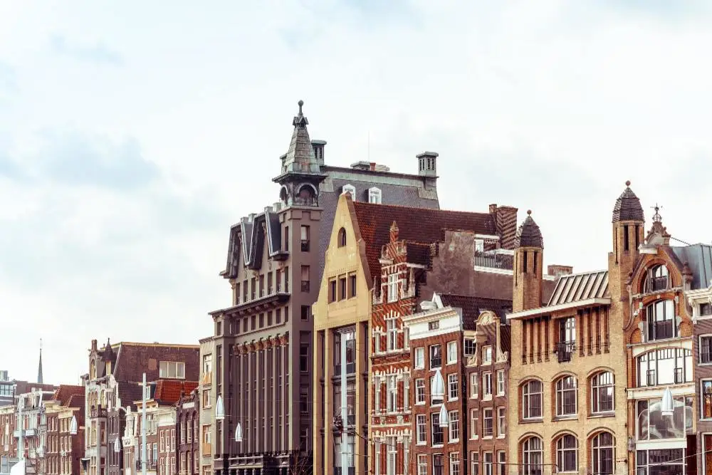 De Hallen Hotel